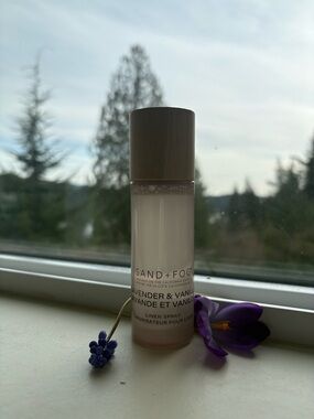 Lavender & Vanilla Linen Spray — Soft Purple Scent
